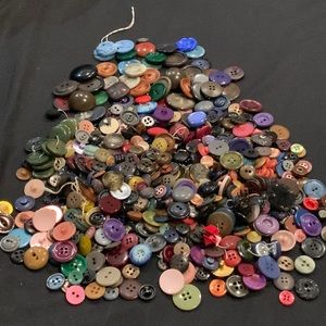 Vintage Assorted Buttons All Different Sizes 200+